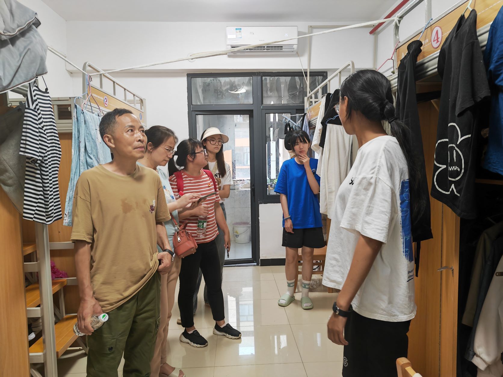 1656923561588059739.jpg 1656923561588059739.jpg