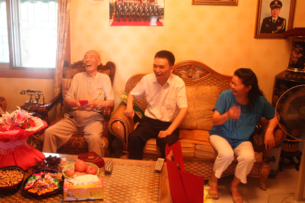 1506245741349075904.jpg 1.jpg