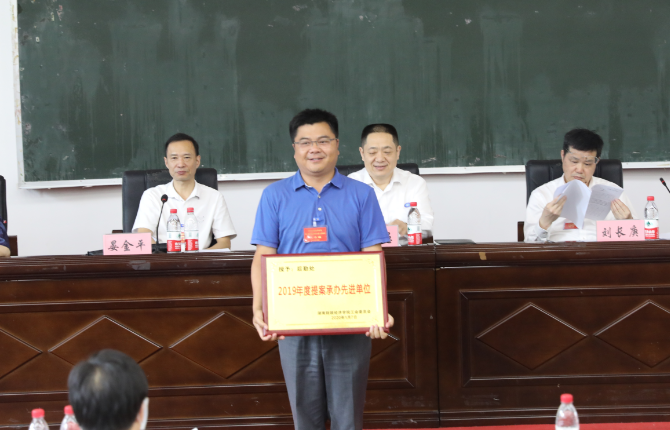 1590974590155076415.png 22.png