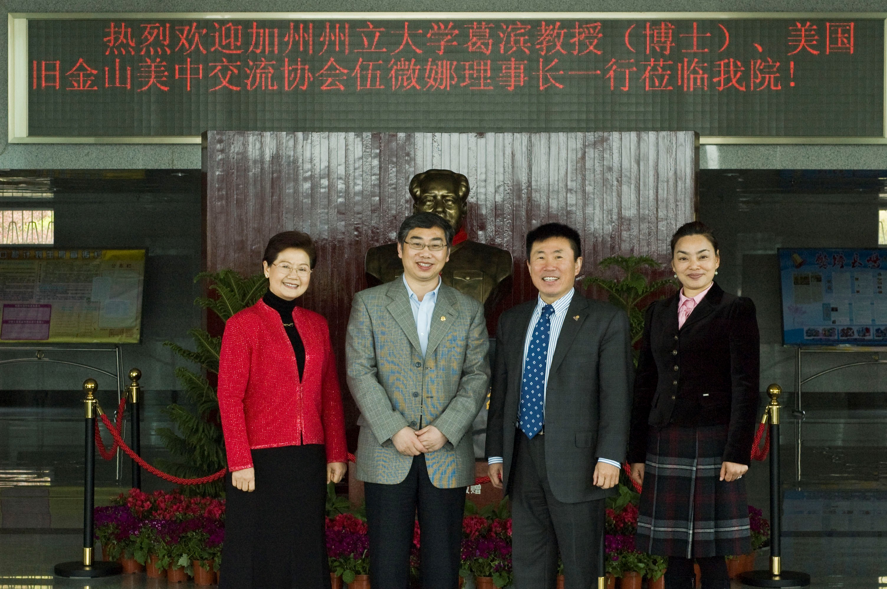 1511417070509026716.jpg 1367548687879.jpg