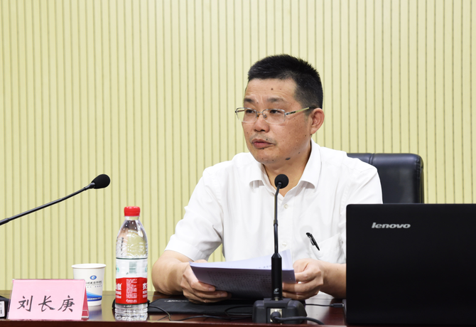 1568449601710018237.png 刘长庚.png