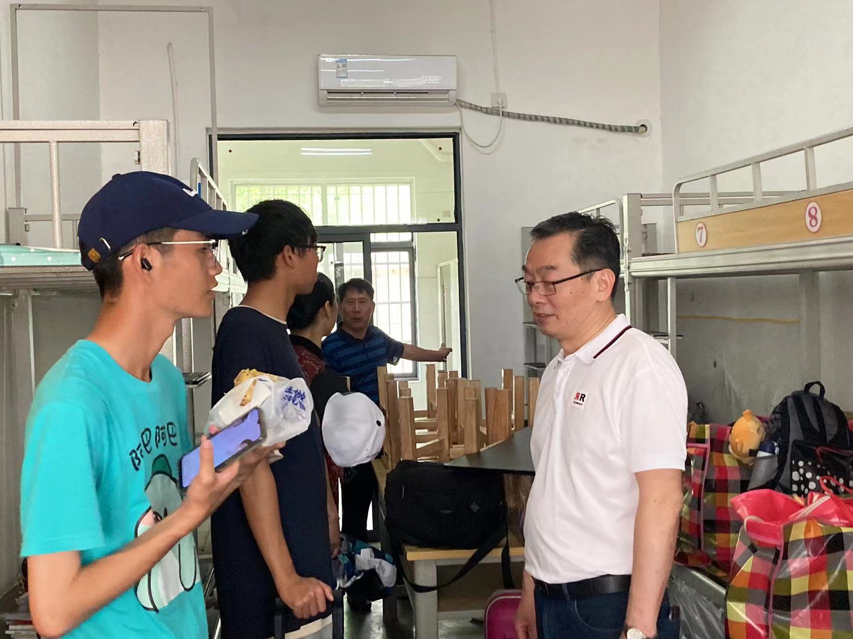 1656923539661041324.jpg 1656923539661041324.jpg