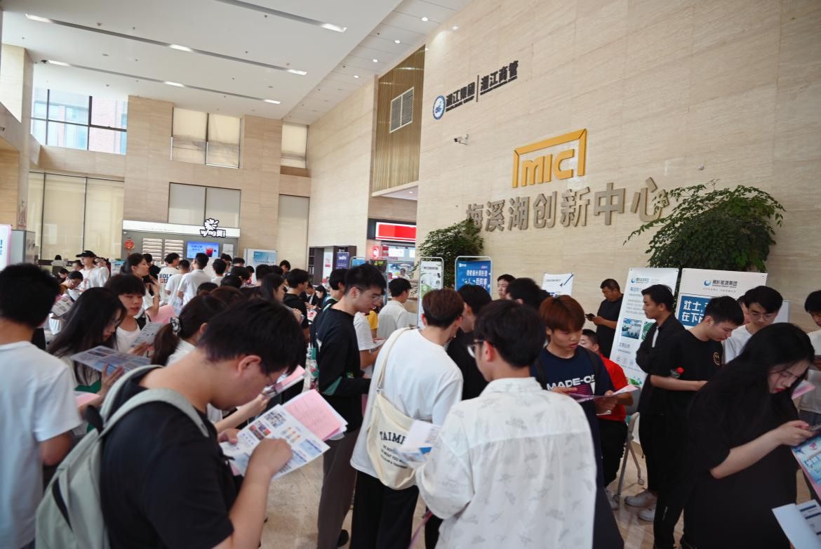 38de70e7ddf45ea9cc891e5051ad10b