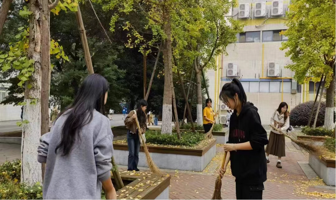 会计学院学生第五党支部开展实践活动