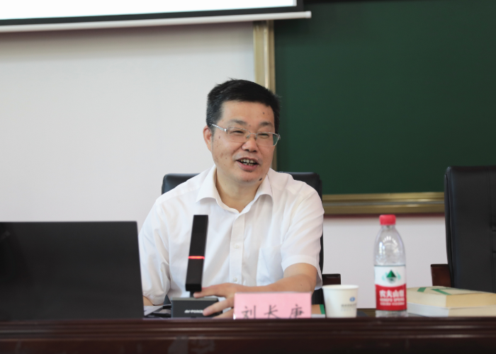 1630661384384004043.png 刘长庚.png