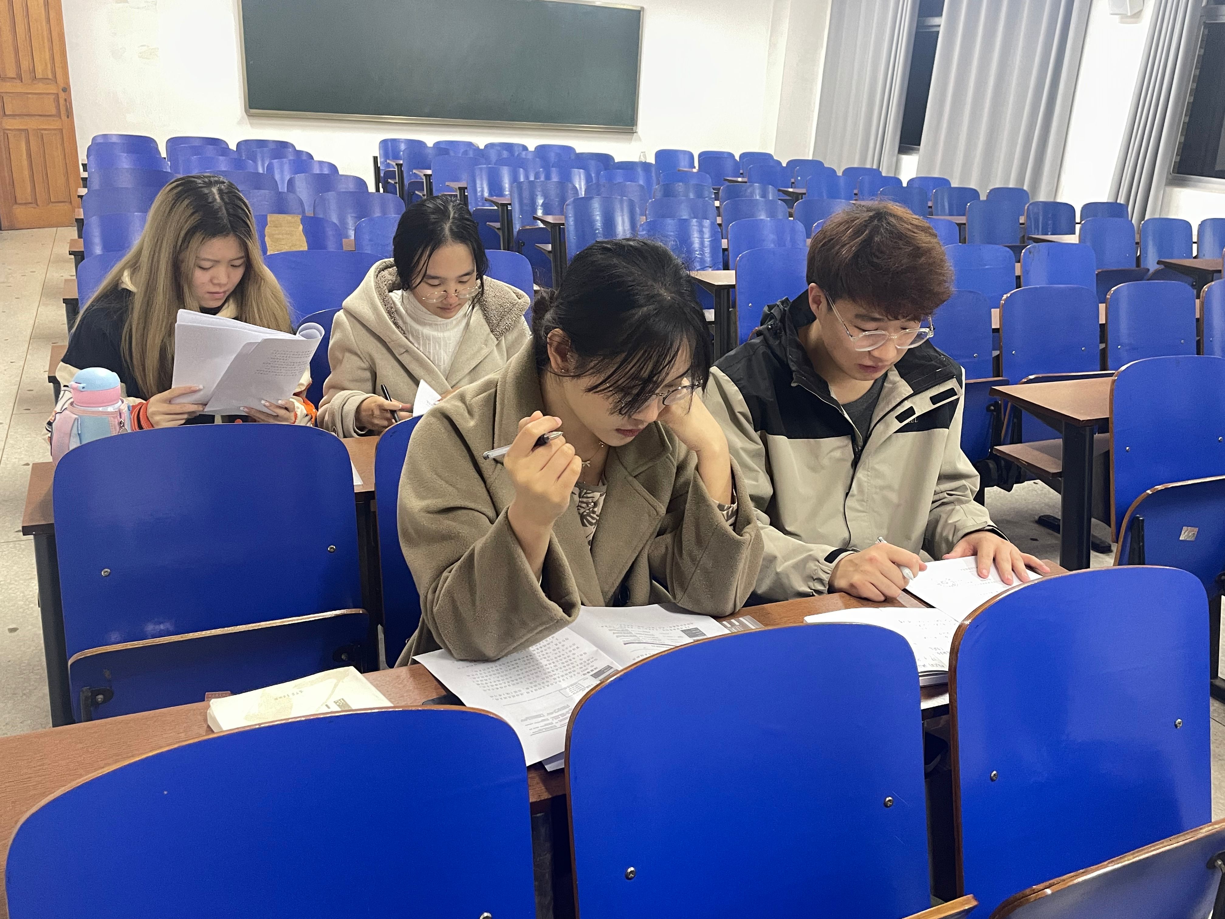 加强思想引领，践行使命担当