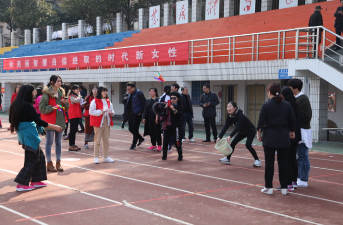 1523949973288062192.png 3.png