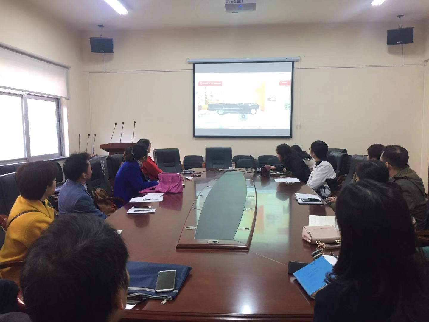 会计学院行政党支部开展参观“伟大历程辉煌成就 -庆祝中华人民共和国成立70周年大型成就展”网上展馆活动