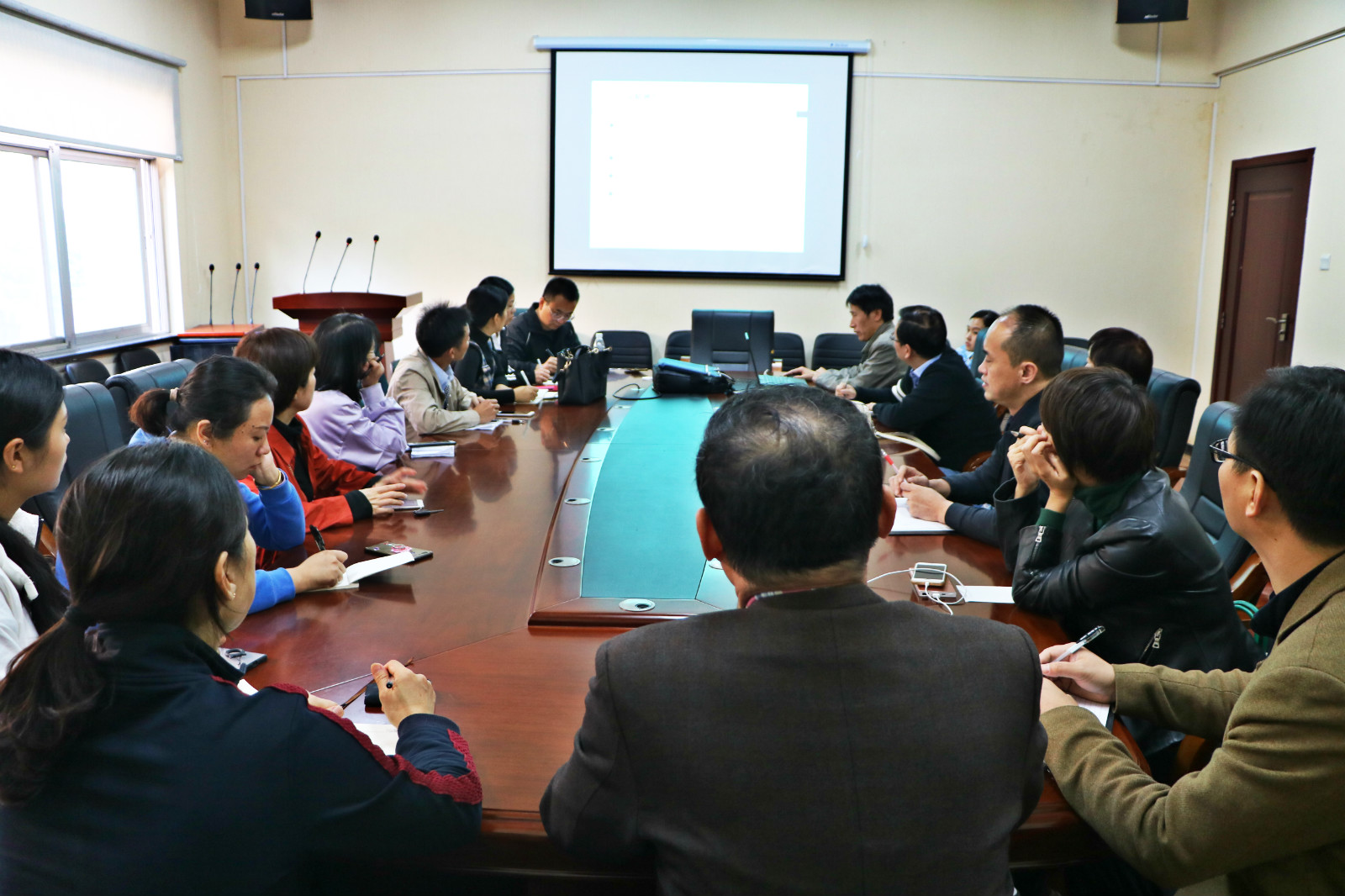 会计学院召开心理健康专题工作会议