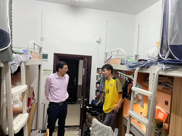 1684727347776052087.jpg 走访寝室照片.jpg