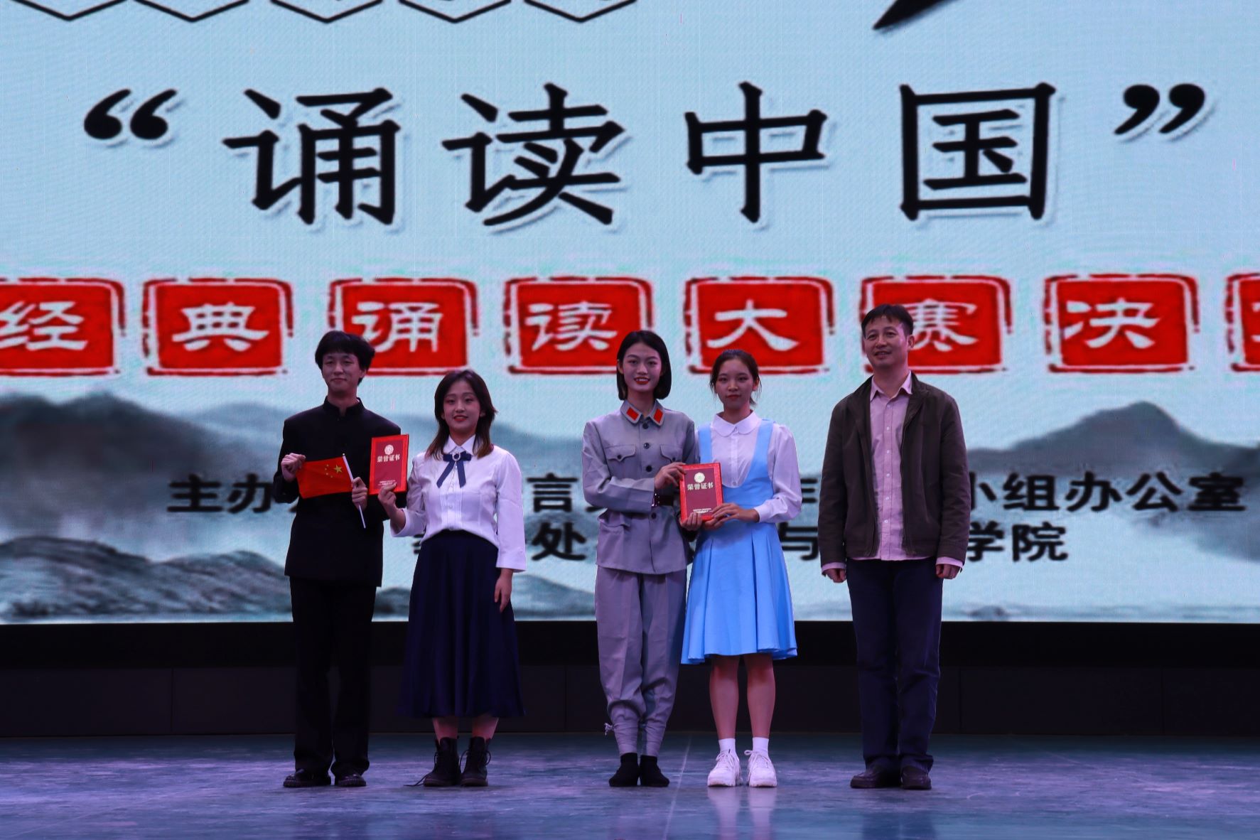 1636360953038060436.jpg 1636360953038060436.jpg