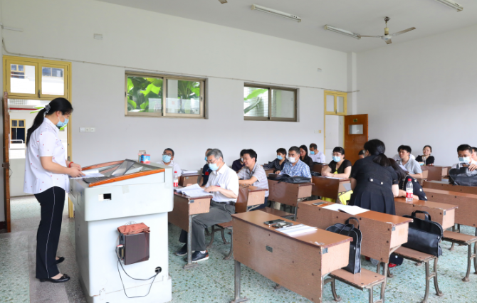 1590809833789023568.png 分团讨论.png