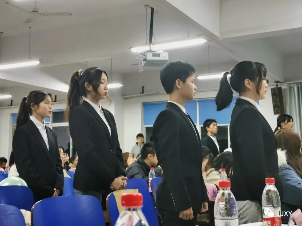 1607673977086003925.jpg 1607673977086003925.jpg