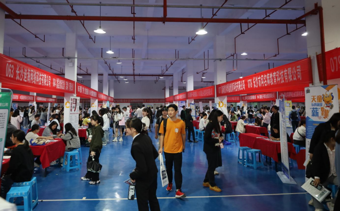 1697730118447042238.png 刘 (2).png