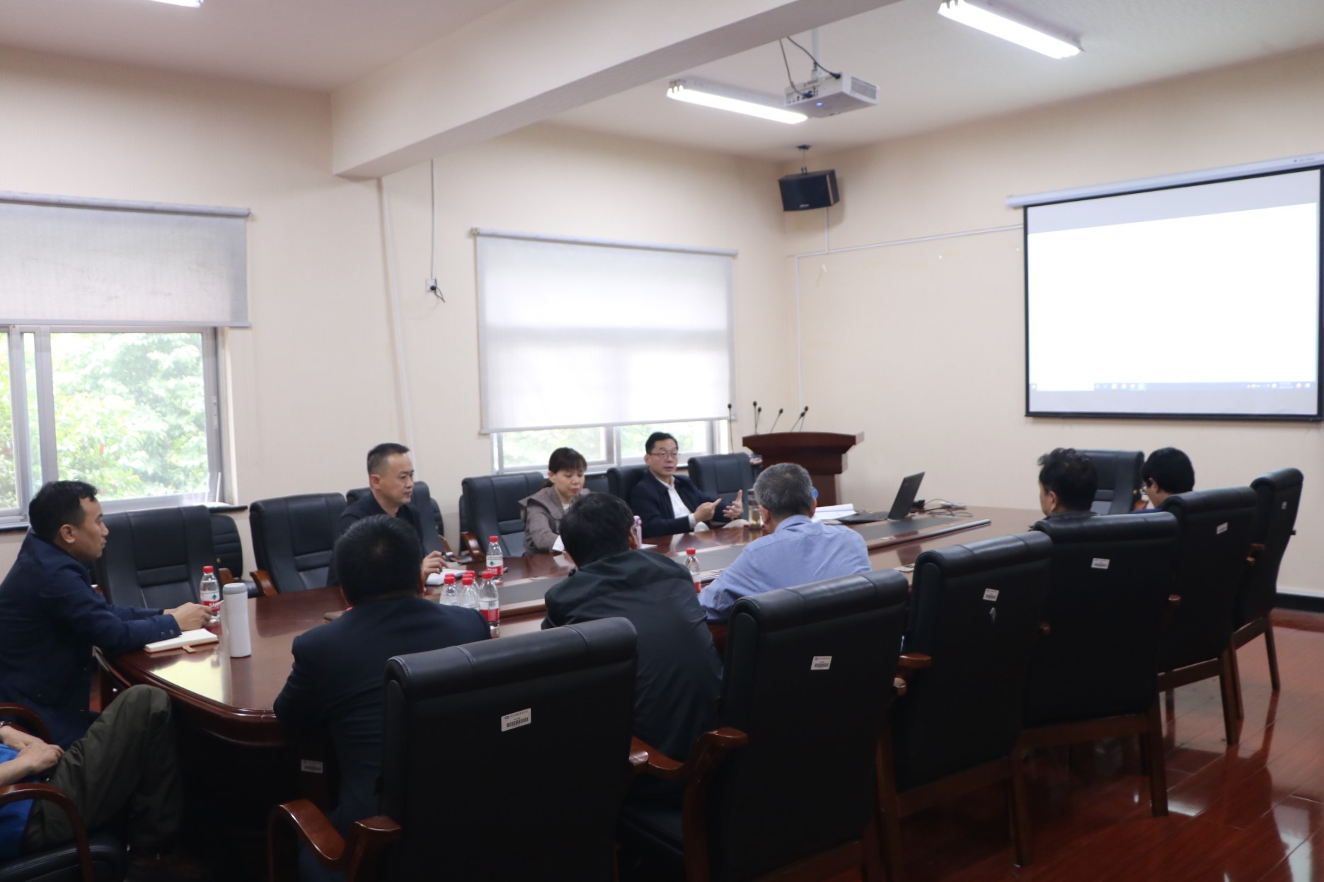 1621561055273021159.jpg 1621561055273021159.jpg