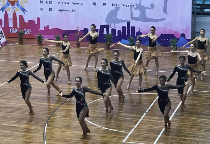 1530158616550047837.png 33.png