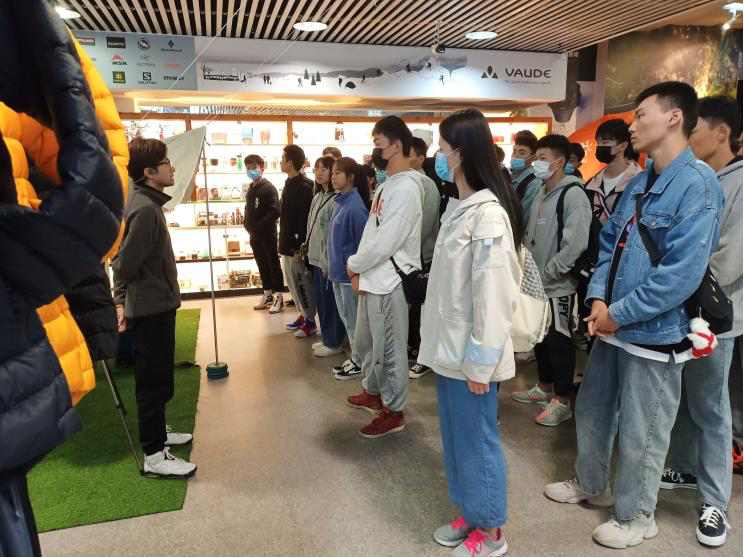 1602235743514068432.png 图片1户外学习.png