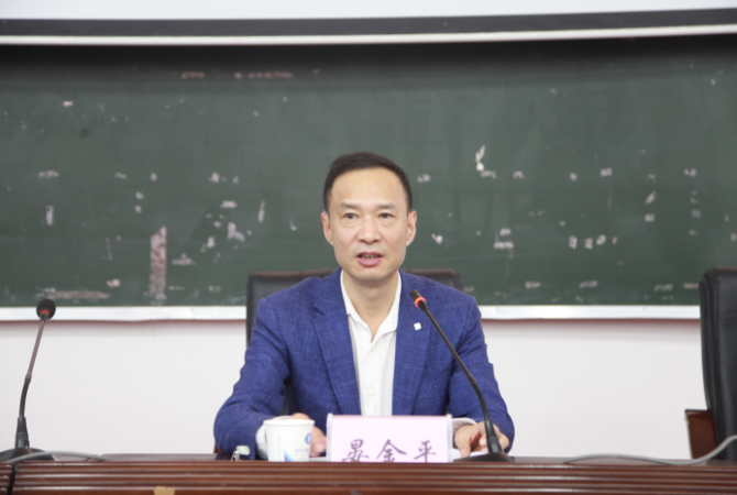 1508987427541028130.png 晏书记.png