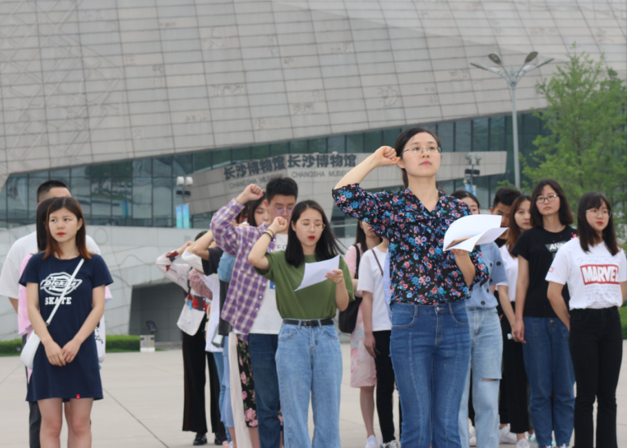 1557731376346099469.png 1557730561(1).png