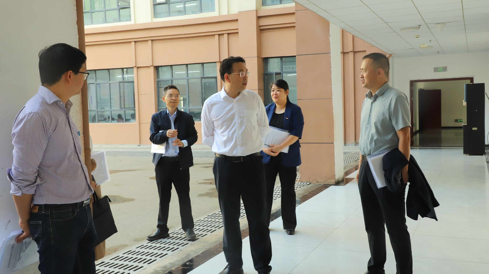 ec525ba57216eb568489de76a1332566