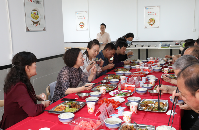 1683713321857035943.png 333.png