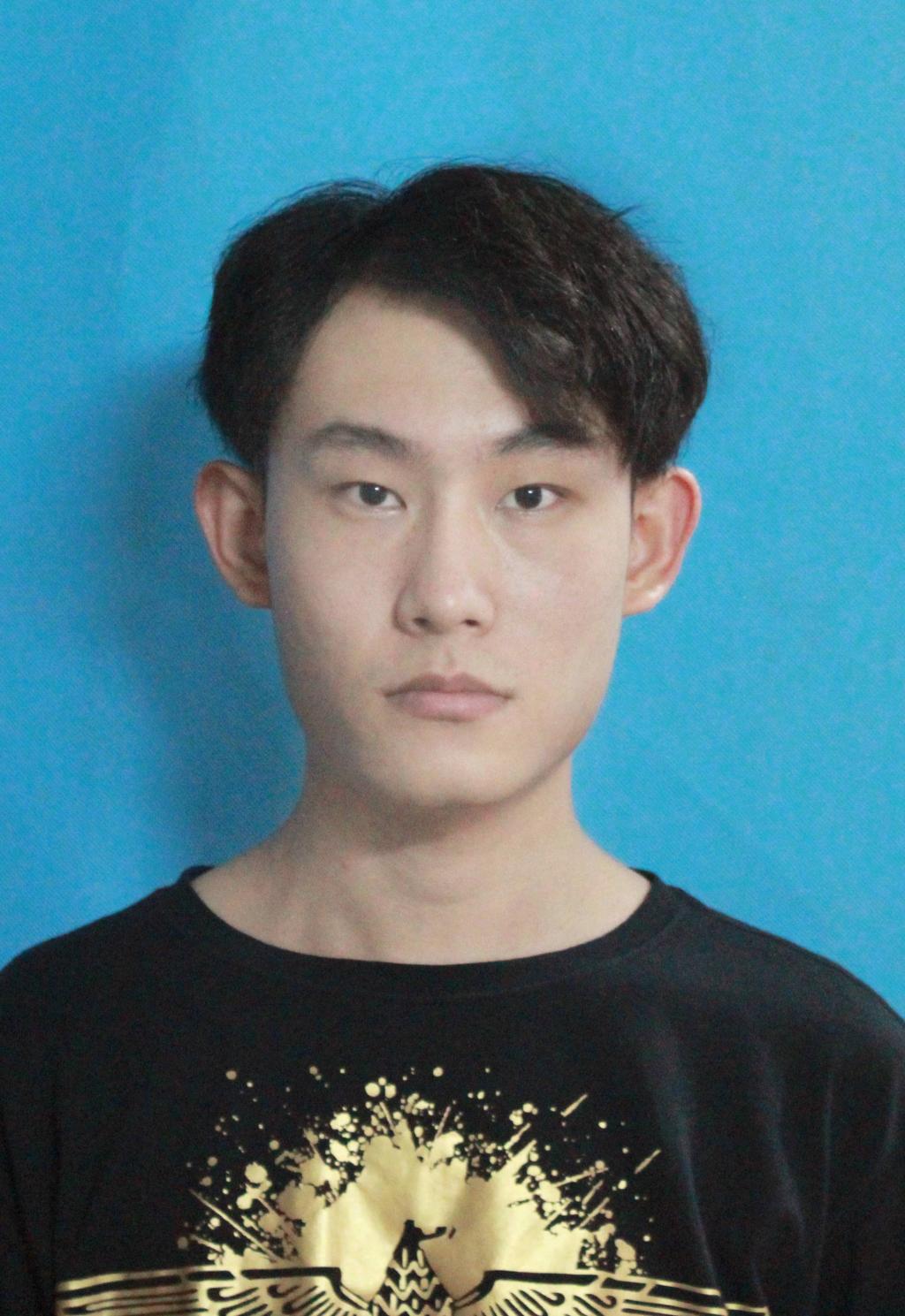 1593225056678050370.jpg 李文龙(1).jpg