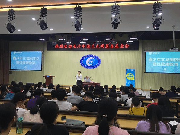 1526952213305017121.png 1526952213305017121.png